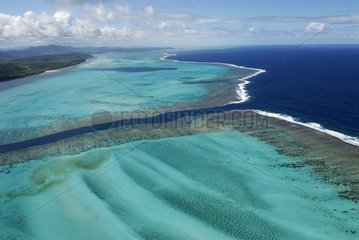 Poe fault in the western lagoon New Caledonia