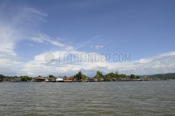 Menkabong Fischerdorf in der Nähe von Kota Kinabalu Sabah