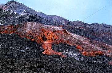 Coulée de lave au Piton de la Fournaise Ile de la Réunion