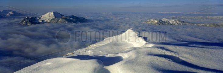 The Mole and the low valley of Arve under the sea of cloud