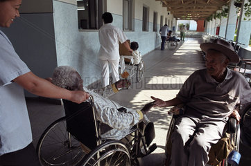 Casa do Caminho ( Path-way House ). City: Araxss; State: Minas Gerais; Brazil. Geriatric Hospital takes in chronically paralyzed patients or those totally dependent on bedside care. Aged and handiccaped patients are cared by nurses and volunteers. Tenderne