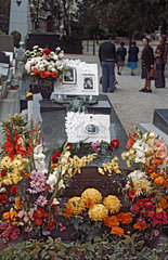 France.Paris: Pere la Chaise cemetery of the famous. Grave of Edith Piaf (1915-1963)  singer.
