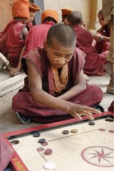 Mönche spielen buddhistisches Kloster Phuktal Zanskar India