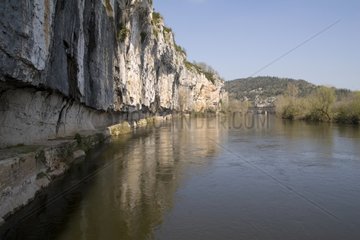 Schlepppfad in der Klippe in der NÃ¤he des Lot River France