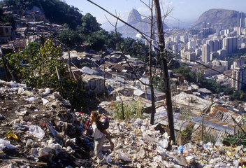 Habitat  slum  garbage. Rio de Janeiro  Brazil. Sugar Loaf in the background.