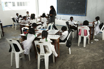 Maldives  schoolchildren