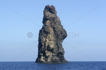 Aiguille de basalte appelée la Canna Ile de Filicudi