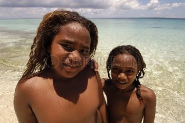 Junge Mädchen Kanaques Lagon von Ouvéa Iles Loyalée