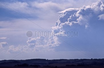 Cumulonimbus am Himmel von Gers Frankreich