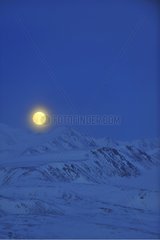 Mondlicht auf den Bergen von Roscoe Grönland
