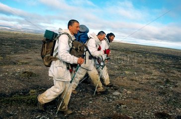 Expedition by foot in the tundra Prince of Wales island