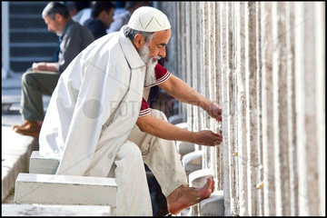 voeten wassen bij moskee