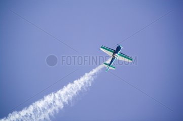 Plane doing acrobatics in flight