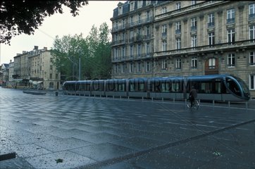 Bordeaux -Straßenbahn am Rathausplatz
