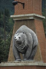 Sculpture of grizzli Rocky Mountains Canada