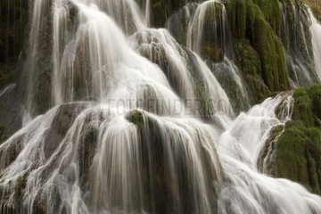 Baume-Les-Messieurs Wasserfall Jura Frankreich
