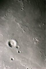 Der Archimedes -Krater im letzten Mondviertel sichtbar