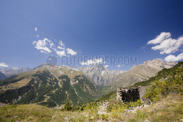Mount Pelvoux and dilapidated hut  Vallouise  Alps  France