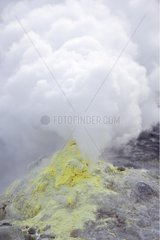 Schwefelfumarol auf einem Vulkan Hokkaido Japan