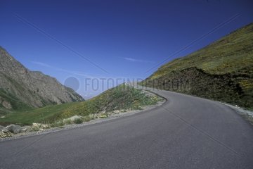 Route menant au col d'Agnel Hautes-Alpes France