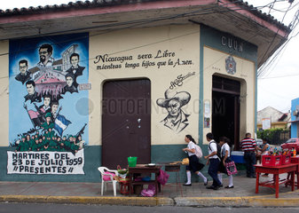 wall painting about revolution in nicaragua