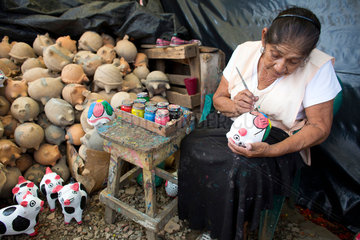 souvernier-vendor in nicaragua