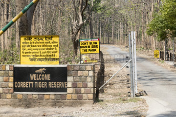 Entrance of the national park  Jim Corbett National Park  Uttarakhand  India