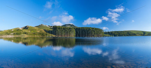 El Juncal reservoir  Río Chirlia  Guriezo  MOC Montaña Oriental Costera  NATURA 2000  Cantabria  Spain