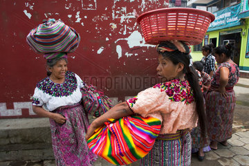 street vendors in guatamala