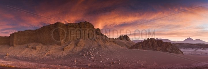 Sunrise in the Valle de la Luna Atacaman desert Chile