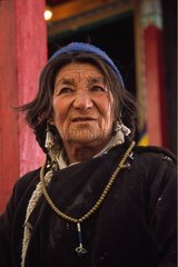 Porträt eines Bauern in festlichen Kleidung Ladakh India