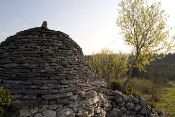 Trockener Steinschuppen in Caulsses du Quercy Regional Nature Park