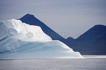 Iceberg failed in the Navy Board Inlet