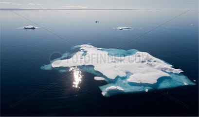 Melting of the ice in Peel Sound Sound