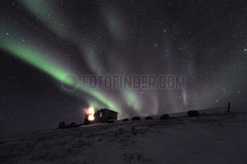 Jagdhütte und Aurora Borealis Grönland