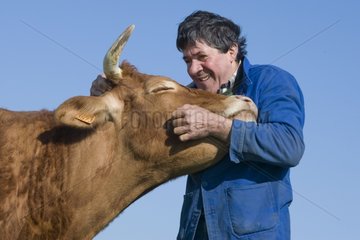 PortrÃ¤t eines Bauern mit seiner Limousine im Park Frankreich