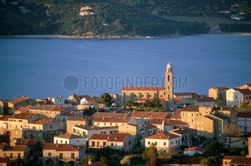 Corse du Sud  village de Propriano sur fond de baie.