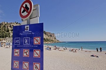 Panel des Verbots am Cassis Beach Frankreich