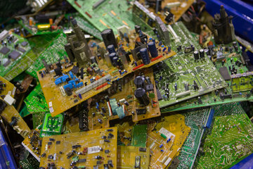 recycling of circuit boards