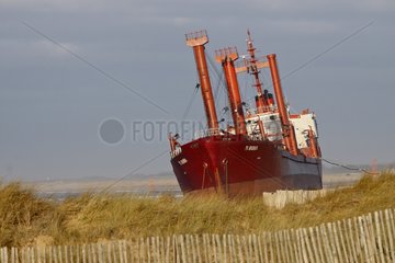 Cargo TK Bremen beached classified in Kerminihy