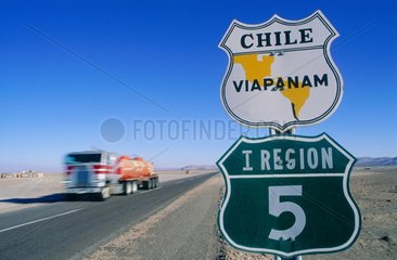 La route Panaméricaine ou route 5  panneau indicateur