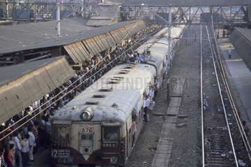Quay -Zug am Bahnhof Bombay India