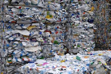 Maschinenrecycling von Plastikpackungen