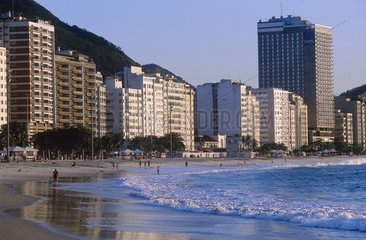 Copacabana  la plage et le front de mer