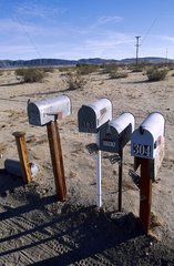 Désert du Mojave  Vallée de la Mort  boîtes aux lettres.