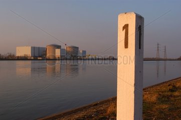Kernkraftwerk in Fessenheim Haut-Rhin Frankreich