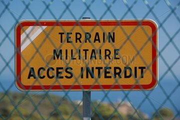 Sign a military on the island of Levant Var