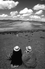 Beaters waiting Vicugnas Ciaccu Altiplano Peru
