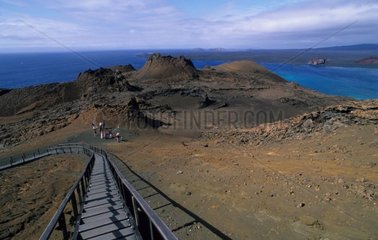 Treppe  die zur Spitze der Insel Bartolomé Galapagos führt