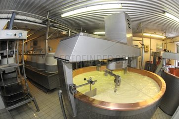 Manufacturing of Comté cheese Lievremont-La Brune Doubs